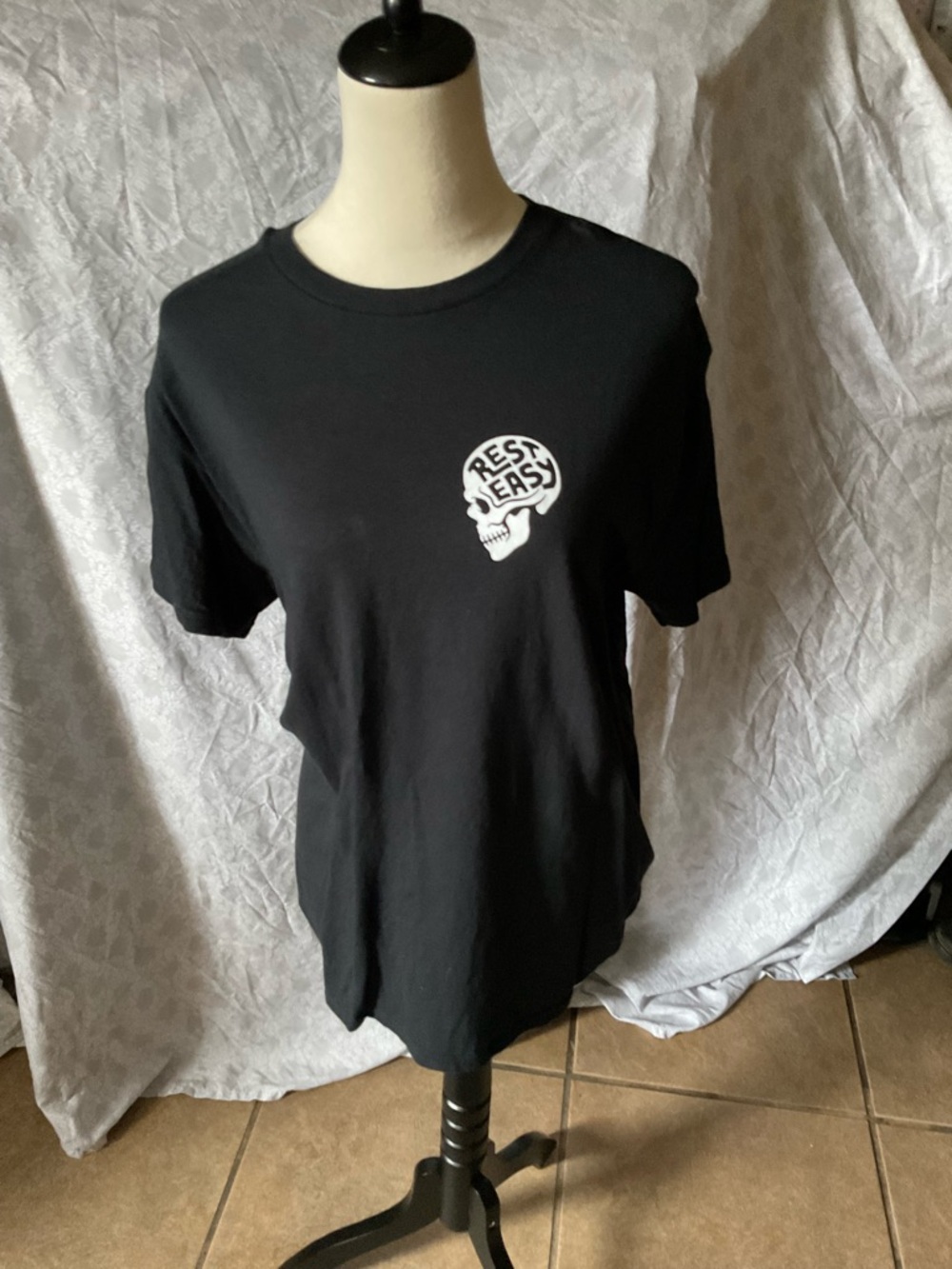 Black Rest Easy “No Problemo” T-shirt